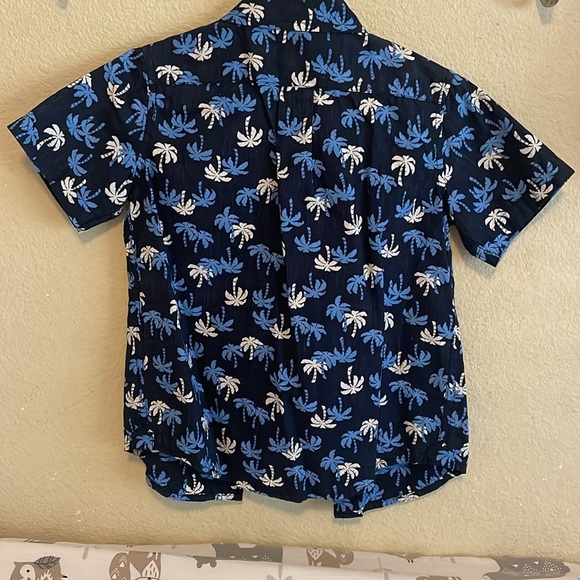 Janie and Jack: Boys Palm Tree Button Down Shirt Size 4 - Picture 3 of 3